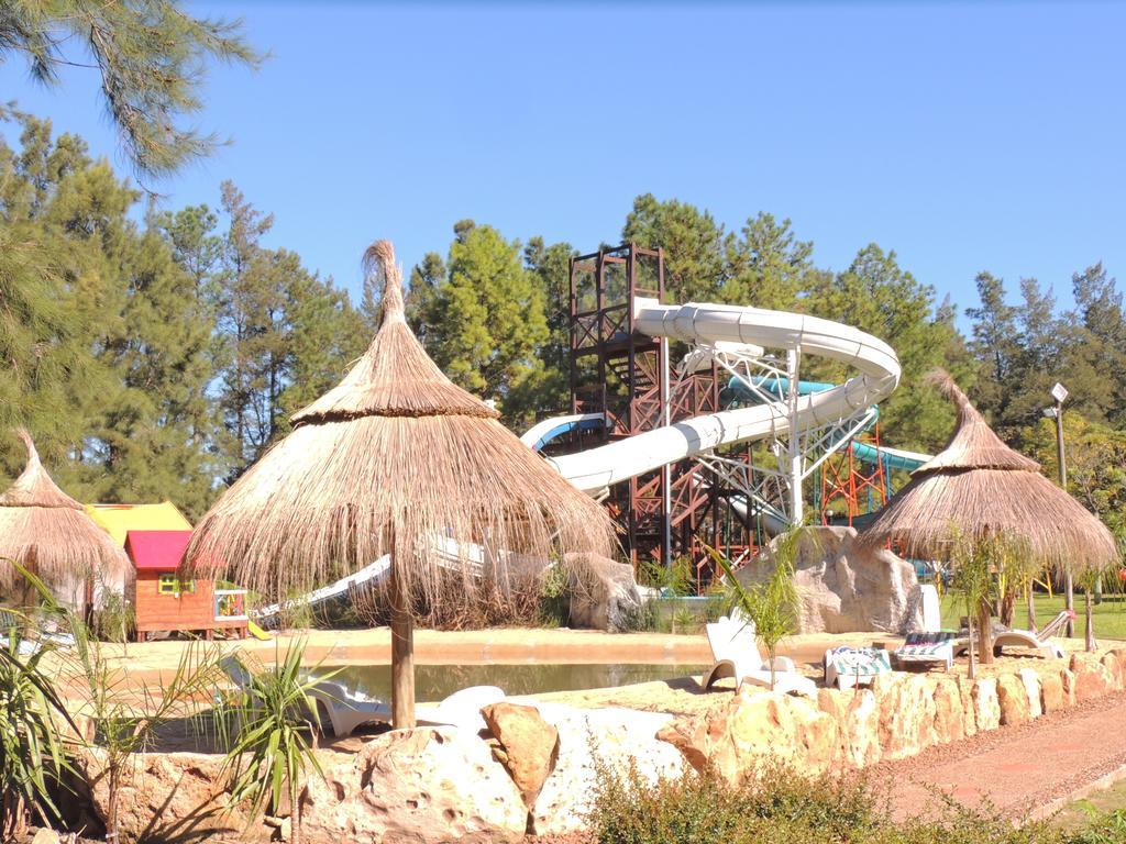 Casa De Piedra Hotel Termas del Dayman Ngoại thất bức ảnh